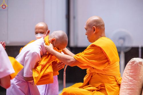 ภาพ No.82726:พิธีเวียนประทักษิณ, พิธีวันทาเจดีย์ ณ มหาธรรมกายเจดีย์  พิธีบรรพชาหมู่พระพี่เลี้ยงเข้าพรรษา, ธรรมทายาทอุดมศึกษา รุ่นที่ 50(ภาคฤดูฝน) และธรรมทายาทพุทธศาสตร์สากล รุ่นที่ 7 (ภาคฤดูฝน) วันเสาร์ที่ 17 มิถุนายน พ.ศ. 2566 ณ  โบสถ์พระไตรปิฎก วัดพระธรรมกาย จ.ปทุม