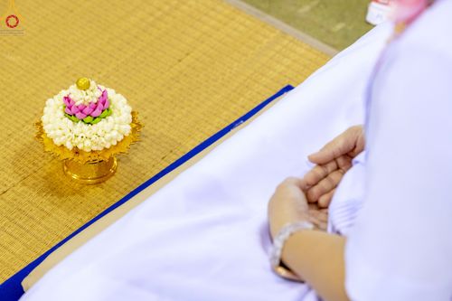 ภาพ No.81550:พิธีตักบาตร ข้าวสารอาหารแห้ง และพิธีบูชาข้าวพระ ณ สภาธรรมกายสากล วัดพระธรรมกาย วันเสาร์ที่ 3 มิถุนายน 2566