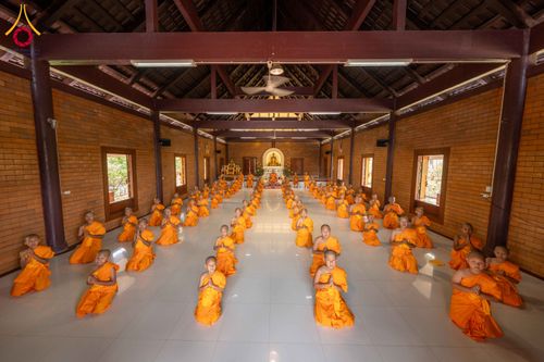 ภาพ No.317703:วันพฤหัสบดีที่ ๒ เมษายน พ.ศ.๒๕๖๙ พิธีบรรพชาสามเณรภาคฤดูร้อน น้อมบูชาธรรมอายุวัฒนมงคล ๘๒ ปี หลวงพ่อธัมมชโย และ ถวายเป็นพระราชกุศลแด่ สมเด็จพระกนิษฐาธิราชเจ้ากรมสมเด็จพระเทพรัตน์ราชสุดาฯ สยามบรมราชกุมารี รุ่นที่ ๑๓ ณ วัดทุ่งเจริญธรรม อำเภออมก๋อย จังหวัดเชี