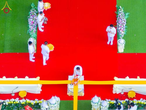 ภาพ No.316626:วันอาทิตย์ที่ 29 มีนาคม พ.ศ. 2569 พิธีทอดผ้าบังสุกุลและพิธีชำระร่าง โยมพ่อณรงค์ จินตมากุล  สิริอายุ 99 ปี 11 เดือน โยมบิดา พระครูปลัดรัตนวีรวัฒน์ (รังสฤษดิ์ อิทฺธิจินตโก) ที่ปรึกษาเจ้าคณะจังหวัดปทุมธานี เจ้าอาวาสวัดพระธรรมกาย  ณ ฌาปนสถานชั่วคราว ทางเข้า 