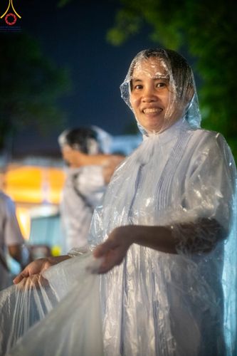 ภาพ No.89385:พิธีประดิษฐานรูปหล่อทองคำ  คุณยายอาจารย์มหารัตนอุบาสิกาจันทร์ ขนนกยูง ภายในมหาวิหารคุณยายอาจารย์ฯ เนื่องในวันครูผู้ค้นพบวิชชาธรรมกาย วันศุกร์ที่ 29 กันยายน พ.ศ. 2566 ณ วัดพระธรรมกาย จ.ปทุมธานี