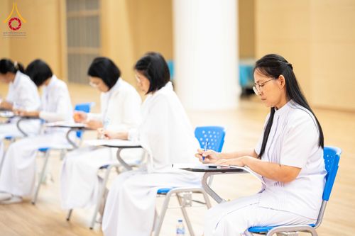 ภาพ No.309562:วันที่ 12 กุมภาพันธ์ พ.ศ. 2569 การสอบบาลีสนามหลวง ประจำปี 2569 ประโยค 1-2, ป.ธ.3/ ประโยค บ.ศ.1-2, บ.ศ.3 ณ สนามสอบประจำจังหวัดปทุมธานี แห่งที่ 2  วัดพระธรรมกาย อ.คลองหลวง จ.ปทุมธานี