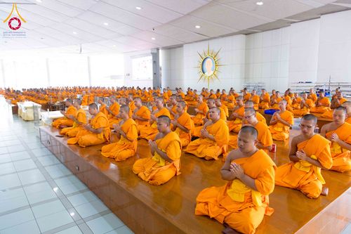 ภาพ No.329944:วันที่ 23 พฤษภาคม พ.ศ. 2569 พิธีถวายภัตตาหารเมนูสวรรค์ เพื่อการบรรลุธรรม ณ หอฉันคุณยายอาจารย์ฯ วัดพระธรรมกาย จังหวัดปทุมธานี