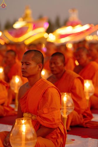 ภาพ No.302223:วันที่ 23 มกราคม พ.ศ. 2569 พิธีจุดประทีปธรรมถวายเป็นพุทธบูชา (ภาพชุดที่ 2) และบูชาธรรมมหาปูชนียาจารย์  ณ อนุสรณ์สถานลำดับที่ 5 สถานที่เผยแผ่วิชชาธรรมกายครั้งแรก อนุสรณ์สถานบางปลา วัดบางปลา อำเภอบางเลน จังหวัดนครปฐม ในโครงการธรรมยาตรา กตัญญูบูชา มหาปูชนีย