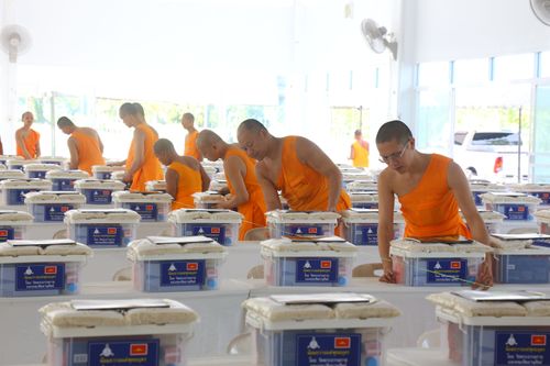 ภาพ No.29790:พิธีถวายสังฆทานแด่คณะสงฆ์ 323 วัด ใน 4 จังหวัดภาคใต้ ครั้งที่ 130