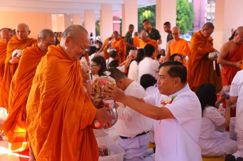 ภาพ No.29863:พิธีถวายสังฆทานแด่คณะสงฆ์ 323 วัด ใน 4 จังหวัดภาคใต้ ครั้งที่ 131