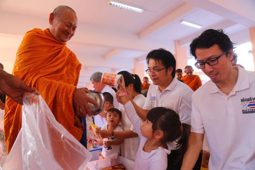 ภาพ No.29866:พิธีถวายสังฆทานแด่คณะสงฆ์ 323 วัด ใน 4 จังหวัดภาคใต้ ครั้งที่ 131