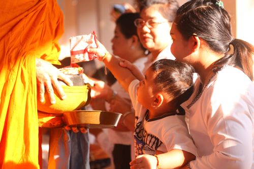 ภาพ No.29867:พิธีถวายสังฆทานแด่คณะสงฆ์ 323 วัด ใน 4 จังหวัดภาคใต้ ครั้งที่ 131