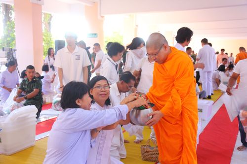 ภาพ No.29872:พิธีถวายสังฆทานแด่คณะสงฆ์ 323 วัด ใน 4 จังหวัดภาคใต้ ครั้งที่ 131