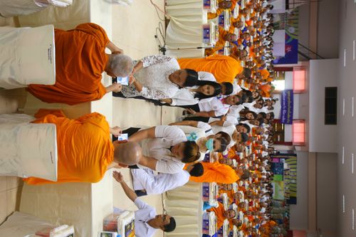 ภาพ No.29879:พิธีถวายสังฆทานแด่คณะสงฆ์ 323 วัด ใน 4 จังหวัดภาคใต้ ครั้งที่ 131