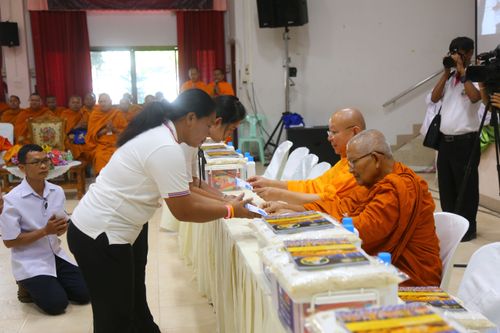 ภาพ No.29885:พิธีถวายสังฆทานแด่คณะสงฆ์ 323 วัด ใน 4 จังหวัดภาคใต้ ครั้งที่ 131