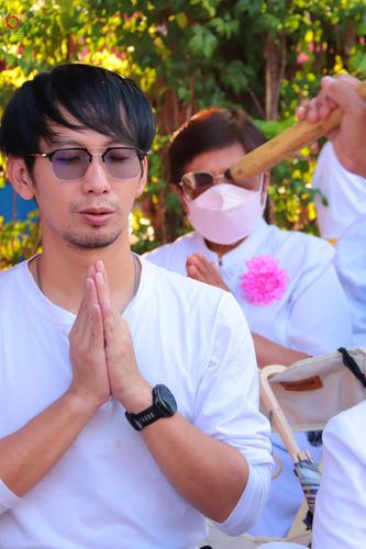 ภาพ No.295141:วันที่ 14 มกราคม พ.ศ. 2569 พิธีต้อนรับพระธรรมยาตรา อนุสรณ์สถานลำดับที่ 4  สถานที่เกิดด้วยกายธรรม ณ วัดโบสถ์บน ต.บางคูเวียง จ.นนทบุรี ในโครงการธรรมยาตรา กตัญญูบูชา มหาปูชนียาจารย์ พระมงคลเทพมุนี(สด จนฺทสโร) พระผู้ปราบมาร อนุสรณ์สถาน 7 แห่ง ปีที่ 14