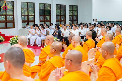 ภาพ No.314606:วันศุกร์ที่ 20 มีนาคม พ.ศ. 2569 พิธีบำเพ็ญกุศล คุณพ่อณรงค์ จินตมากุล โยมบิดา พระครูปลัดรัตนวีรวัฒน์ (รังสฤษดิ์ อิทฺธิจินตโก) ที่ปรึกษาเจ้าคณะจังหวัดปทุมธานี เจ้าอาวาสวัดพระธรรมกาย  ณ ห้องปลูกศรัทธา 2 วัดพระธรรมกาย ปทุมธานี