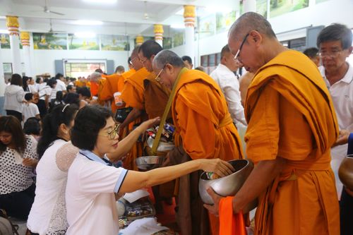 ภาพ No.29936:พิธีถวายสังฆทานแด่คณะสงฆ์ 323 วัด ใน 4 จังหวัดภาคใต้ ครั้งที่ 132