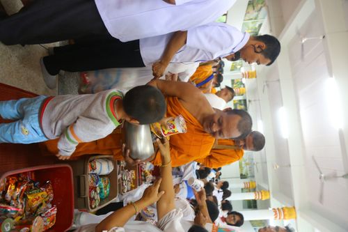 ภาพ No.29941:พิธีถวายสังฆทานแด่คณะสงฆ์ 323 วัด ใน 4 จังหวัดภาคใต้ ครั้งที่ 132