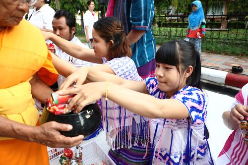 ภาพ No.30044:พิธีถวายสังฆทานแด่คณะสงฆ์ 323 วัด ใน 4 จังหวัดภาคใต้ ครั้งที่ 133