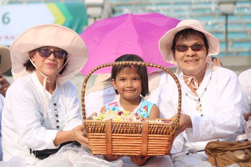 ภาพ No.32004:โครงการธรรมยาตรา เส้นทางพระผู้ปราบมาร ปีที่ 6 ณ วัดพระธรรมกาย