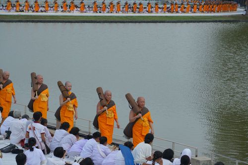 ภาพ No.32070:โครงการธรรมยาตรา เส้นทางพระผู้ปราบมาร ปีที่ 6 ณ วัดพระธรรมกาย