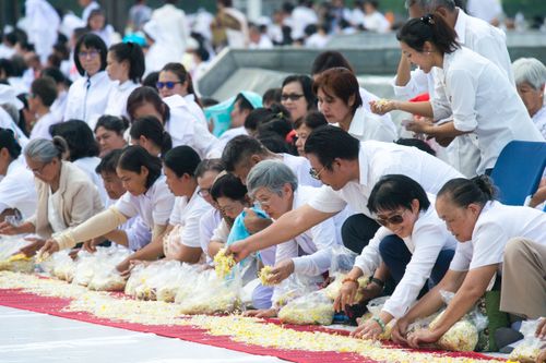 ภาพ No.32025:โครงการธรรมยาตรา เส้นทางพระผู้ปราบมาร ปีที่ 6 ณ วัดพระธรรมกาย