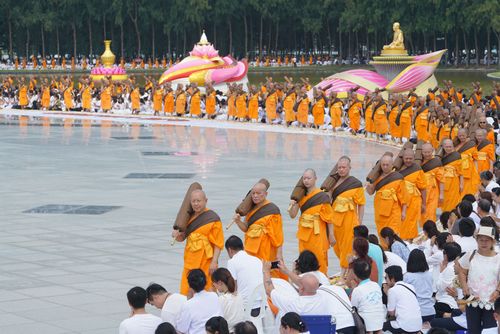 ภาพ No.32072:โครงการธรรมยาตรา เส้นทางพระผู้ปราบมาร ปีที่ 6 ณ วัดพระธรรมกาย