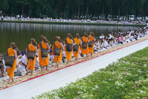 ภาพ No.32075:โครงการธรรมยาตรา เส้นทางพระผู้ปราบมาร ปีที่ 6 ณ วัดพระธรรมกาย
