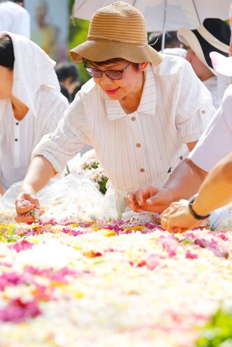 ภาพ No.32047:โครงการธรรมยาตรา เส้นทางพระผู้ปราบมาร ปีที่ 6 ณ วัดพระธรรมกาย