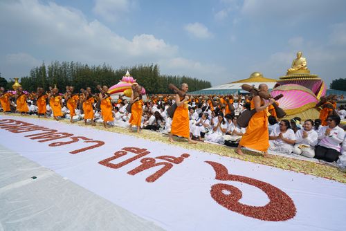ภาพ No.32083:โครงการธรรมยาตรา เส้นทางพระผู้ปราบมาร ปีที่ 6 ณ วัดพระธรรมกาย