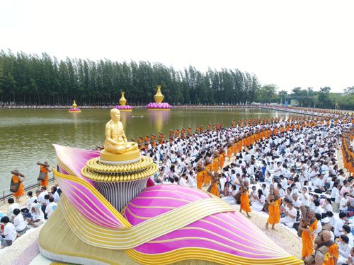 ภาพ No.32093:โครงการธรรมยาตรา เส้นทางพระผู้ปราบมาร ปีที่ 6 ณ วัดพระธรรมกาย