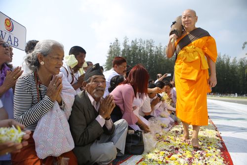 ภาพ No.31887:โครงการธรรมยาตรา เส้นทางพระผู้ปราบมาร ปีที่ 6 ณ วัดพระธรรมกาย