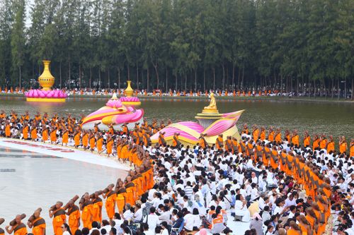 ภาพ No.32068:โครงการธรรมยาตรา เส้นทางพระผู้ปราบมาร ปีที่ 6 ณ วัดพระธรรมกาย