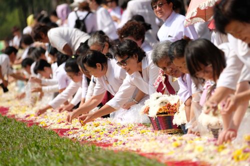 ภาพ No.32106:โครงการธรรมยาตรา เส้นทางพระผู้ปราบมาร ปีที่ 6 ณ วัดพระธรรมกาย
