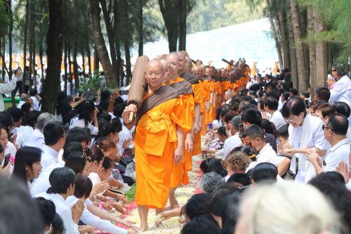 ภาพ No.32006:โครงการธรรมยาตรา เส้นทางพระผู้ปราบมาร ปีที่ 6 ณ วัดพระธรรมกาย