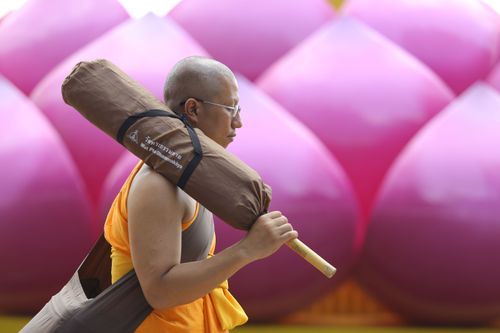 ภาพ No.31899:โครงการธรรมยาตรา เส้นทางพระผู้ปราบมาร ปีที่ 6 ณ วัดพระธรรมกาย