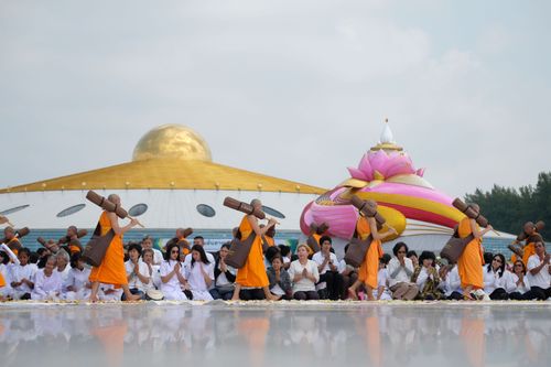 ภาพ No.32118:โครงการธรรมยาตรา เส้นทางพระผู้ปราบมาร ปีที่ 6 ณ วัดพระธรรมกาย