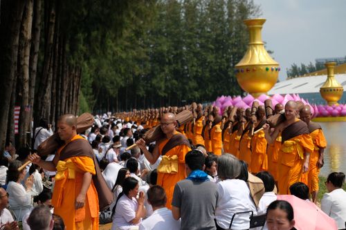 ภาพ No.32126:โครงการธรรมยาตรา เส้นทางพระผู้ปราบมาร ปีที่ 6 ณ วัดพระธรรมกาย