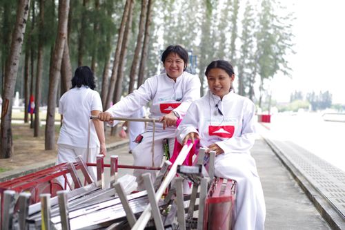 ภาพ No.31986:โครงการธรรมยาตรา เส้นทางพระผู้ปราบมาร ปีที่ 6 ณ วัดพระธรรมกาย