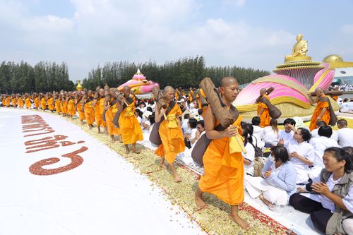 ภาพ No.31915:โครงการธรรมยาตรา เส้นทางพระผู้ปราบมาร ปีที่ 6 ณ วัดพระธรรมกาย
