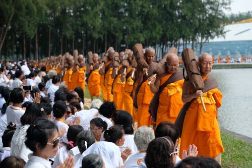 ภาพ No.32127:โครงการธรรมยาตรา เส้นทางพระผู้ปราบมาร ปีที่ 6 ณ วัดพระธรรมกาย