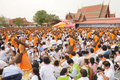 ภาพ No.32214:โครงการธรรมยาตรา เส้นทางพระผู้ปราบมาร ปีที่ 6 ณ วัดสองพี่น้อง