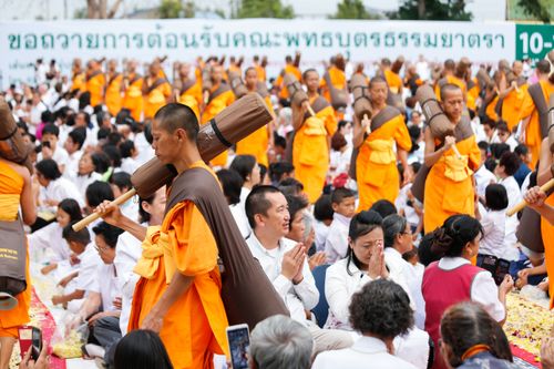 ภาพ No.32195:โครงการธรรมยาตรา เส้นทางพระผู้ปราบมาร ปีที่ 6 ณ วัดสองพี่น้อง