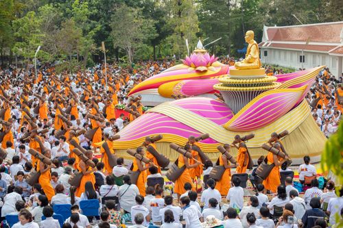 ภาพ No.32470:โครงการธรรมยาตรา เส้นทางพระผู้ปราบมาร ปีที่ 6 ณ วัดโบสถ์บน