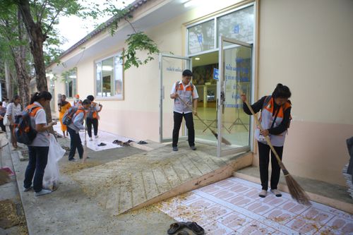 ภาพ No.32433:โครงการธรรมยาตรา เส้นทางพระผู้ปราบมาร ปีที่ 6 ณ วัดโบสถ์บน