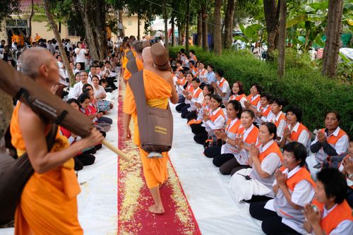 ภาพ No.32631:โครงการธรรมยาตรา เส้นทางพระผู้ปราบมาร ปีที่ 6 ณ วัดโบสถ์บน