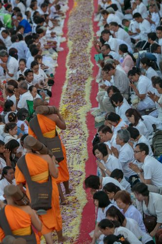 ภาพ No.32662:โครงการธรรมยาตรา เส้นทางพระผู้ปราบมาร ปีที่ 6 ณ อนุสรณ์สถานบางปลา