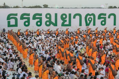 ภาพ No.32661:โครงการธรรมยาตรา เส้นทางพระผู้ปราบมาร ปีที่ 6 ณ อนุสรณ์สถานบางปลา
