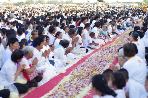 ภาพ No.32715:โครงการธรรมยาตรา เส้นทางพระผู้ปราบมาร ปีที่ 6 ณ อนุสรณ์สถานบางปลา
