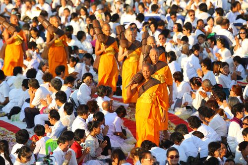 ภาพ No.32726:โครงการธรรมยาตรา เส้นทางพระผู้ปราบมาร ปีที่ 6 ณ อนุสรณ์สถานบางปลา