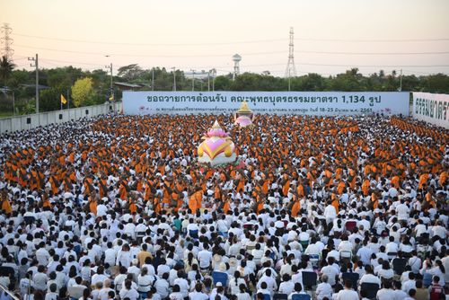 ภาพ No.32644:โครงการธรรมยาตรา เส้นทางพระผู้ปราบมาร ปีที่ 6 ณ อนุสรณ์สถานบางปลา