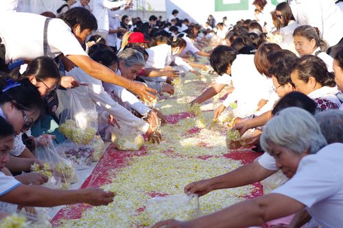 ภาพ No.32717:โครงการธรรมยาตรา เส้นทางพระผู้ปราบมาร ปีที่ 6 ณ อนุสรณ์สถานบางปลา