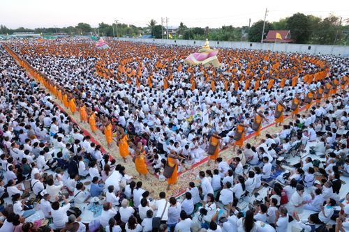 ภาพ No.32780:โครงการธรรมยาตรา เส้นทางพระผู้ปราบมาร ปีที่ 6 ณ อนุสรณ์สถานบางปลา